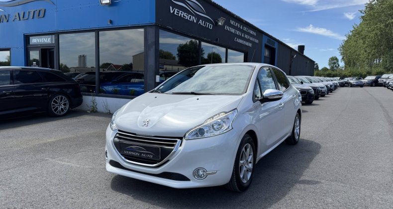 Peugeot 208 1.4 HDi 70 ENVY TABLETTE CLIM REGULATEUR