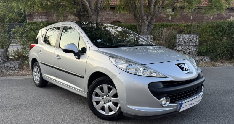 Peugeot 207 1.6 HDi90 Premium Pack 5p