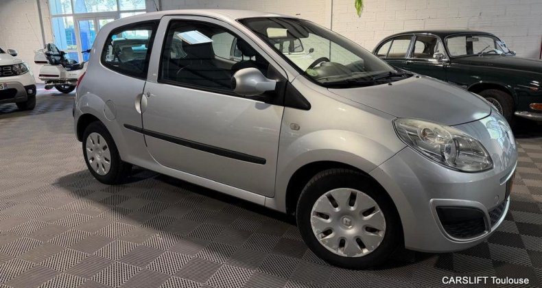 Renault Twingo II - 1.2 75 CV EXPRESSION CLIMATISATION