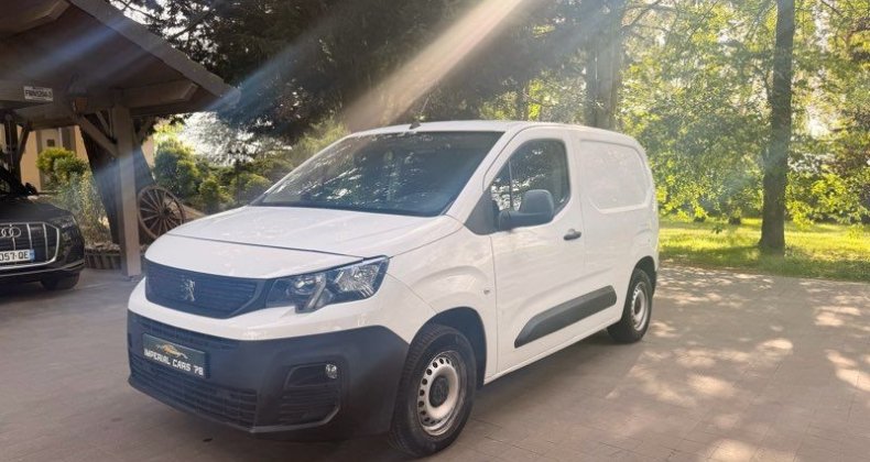 Peugeot Partner 1,6 hdi taille m bvm5 3 places 7.491 ht 