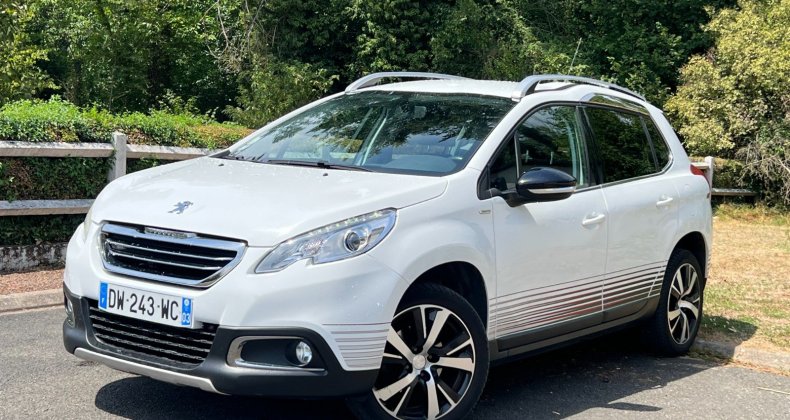 Peugeot 2008 1.2 PureTech 110ch SS BVM5 Urban Cross