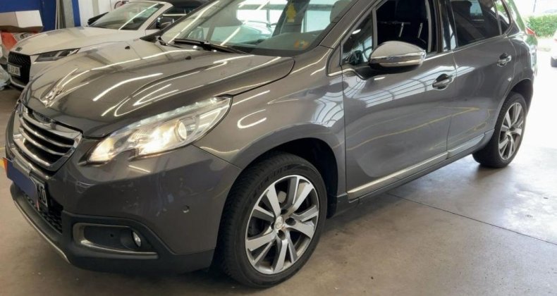Peugeot 2008 1.6 HDi 115 Allure toit panoramique gara