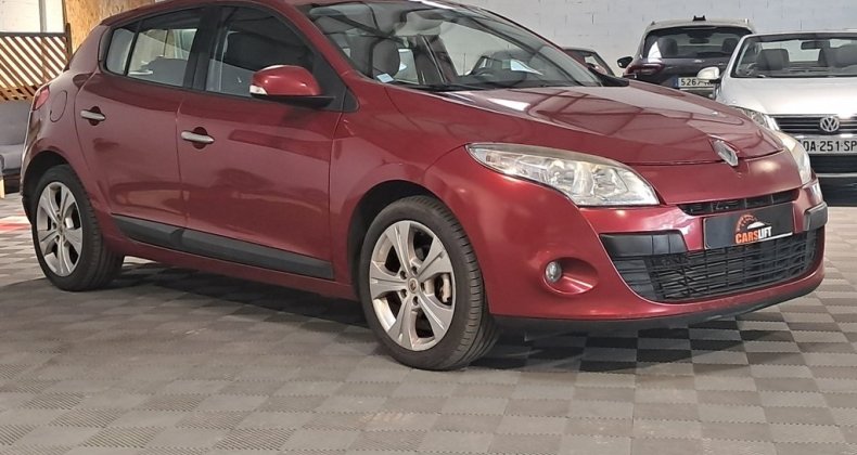 Renault Megane III - 1.9 DCI 130 CV DYNAMIQUE