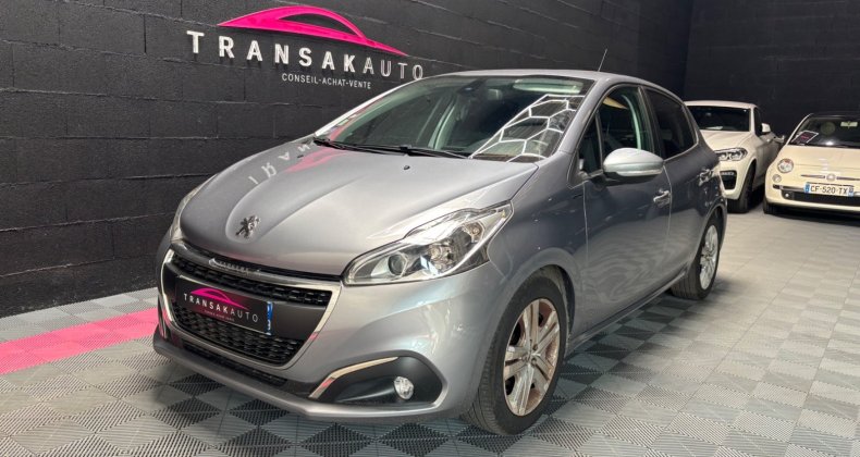 Peugeot 208 82ch BVM5 Signature **SUIVI + DISTRIBUTI