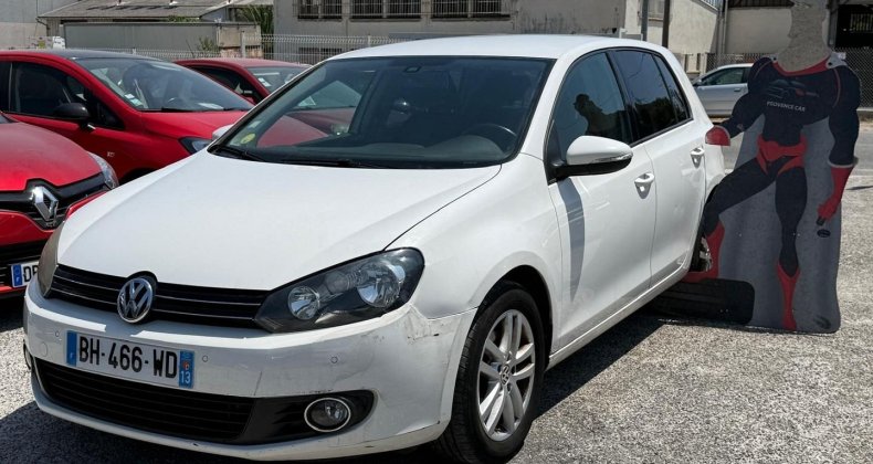 Volkswagen Golf VI 1.6 TDI 105CH BLUEMOTION FAP CONFORTL