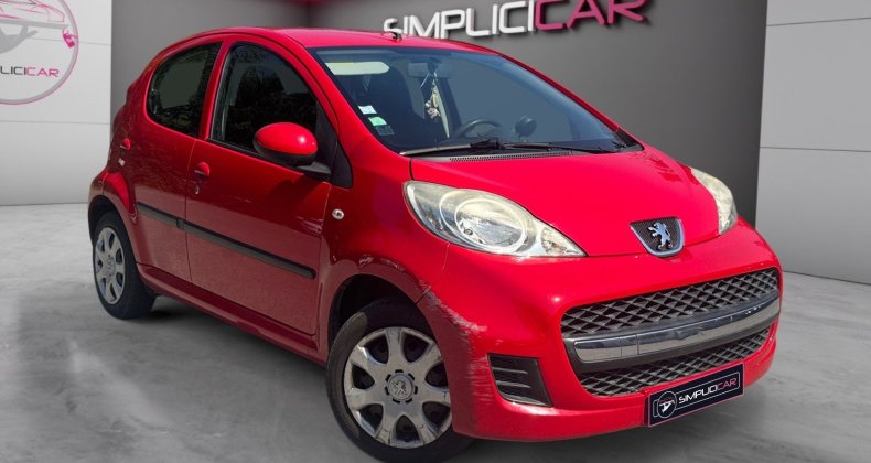 Peugeot 107 1.0e 12V 68ch BLUE LION Active Climatisa