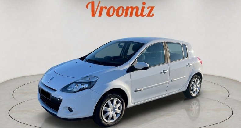 Renault Clio 44000 kms origine garantie 12 mois 1ere 