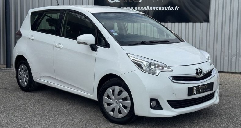 Toyota Verso Verso-S 100 VVT-I DYNAMIC