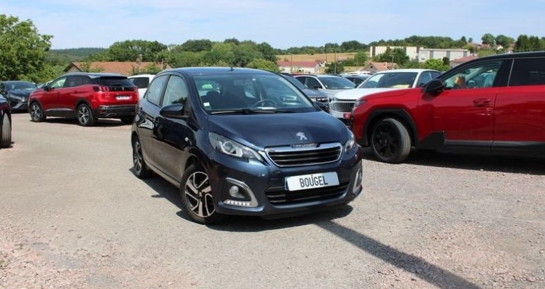 Peugeot 108 III ALLURE 82 CV ESSENCE GPS CARPLAY CAM