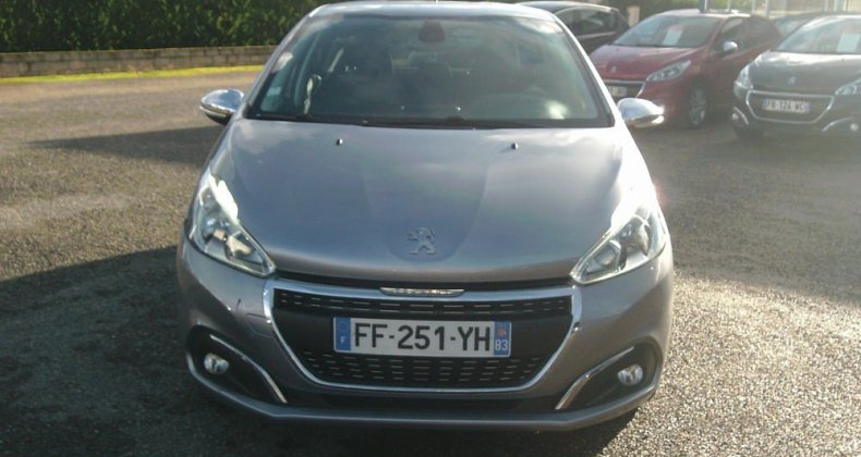 Peugeot 208 PureTech 82ch S&S BVM5 Allure *