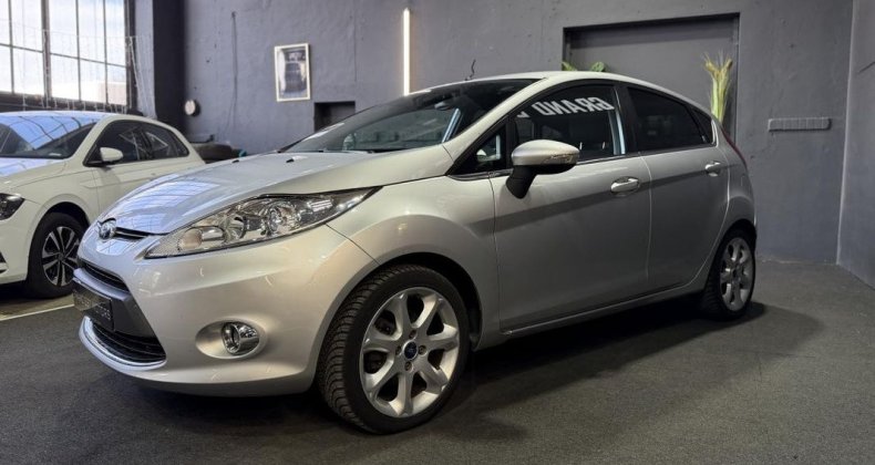 Ford Fiesta 1.6 TDCi 90 Ghia garantie -