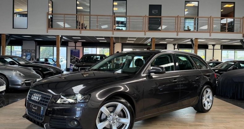 Audi A4 AVANT 2.7 V6 190 CV AMBITION LUXE