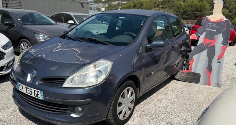 Renault Clio III 1.5 DCI 85CH CONFORT DYNAMIQUE 3P
