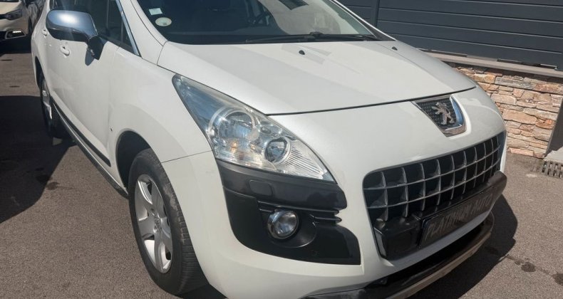 Peugeot 3008 1.6 HDI 110 Confort Pack BMP6