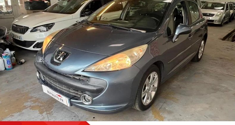 Peugeot 207 1.6 VTI 120 FELINE