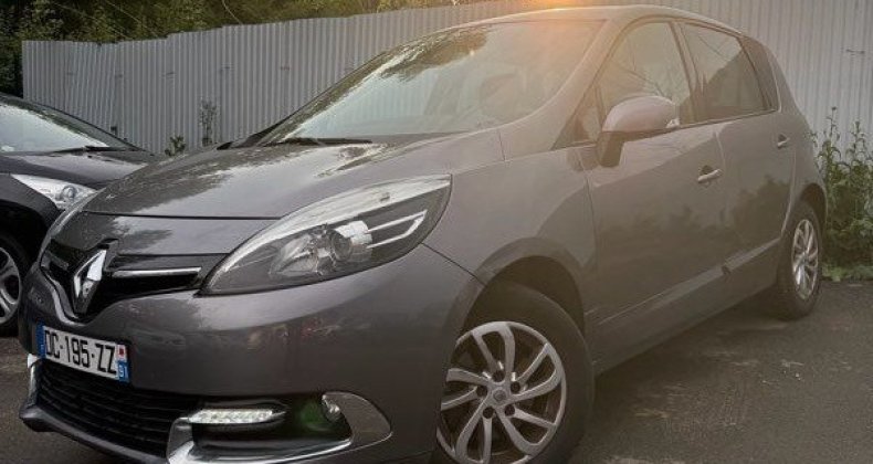 Renault Scenic 1.5 dci 110 cv semi cuir jantes Clim aut