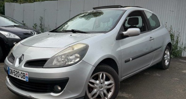 Renault Clio 1.2 authentique toit ouvrant Clim jantes
