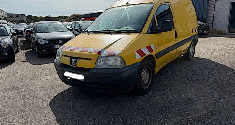 Peugeot Expert PLANCB COURT 230C HDI95