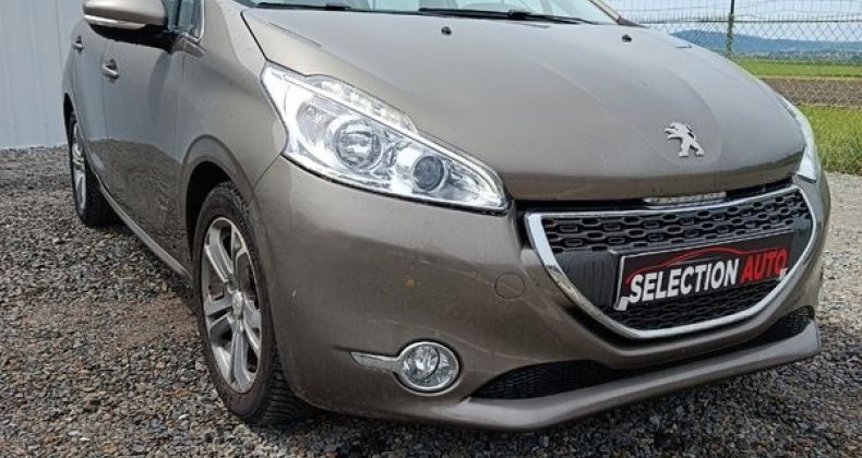 Peugeot 208 allure faible klm