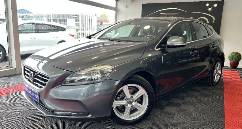 Volvo V40 BUSINESS D2 115 Momentum