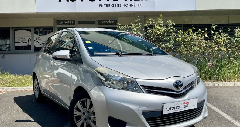Toyota Yaris III D-4D 90cv BVM6 - CamÃ©ra Recul / Cli