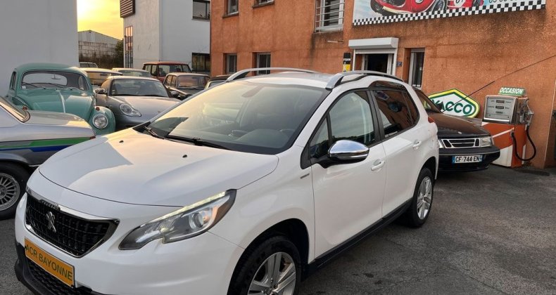 Peugeot 2008 (2) 1.6 bluehdi 100 5cv gt line