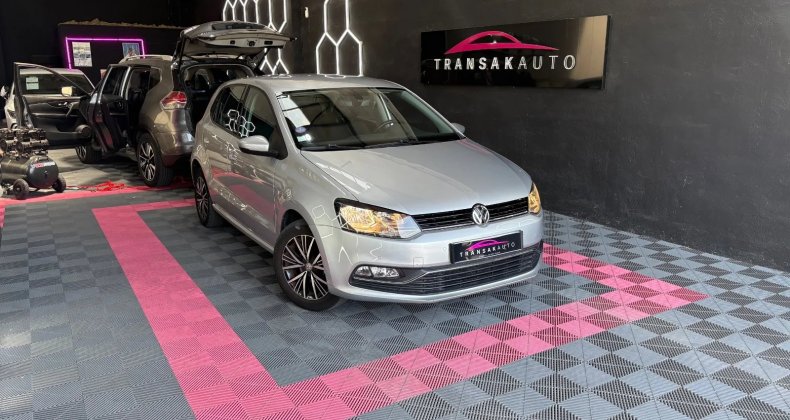 Volkswagen Polo 5 1.2 tsi 90 cv allstar radar ar apple c