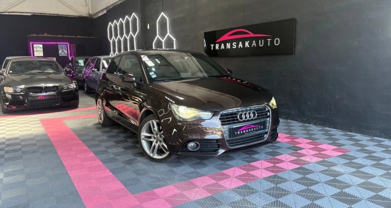 Audi A1 1.6 tdi 105 cv s line bluetooth sieges p