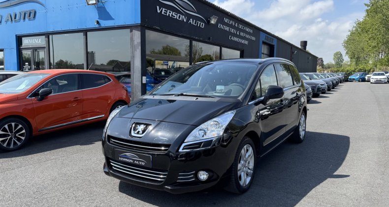 Peugeot 5008 2.0 HDi 150 7PL GPS TOIT PANO TETE HAUTE