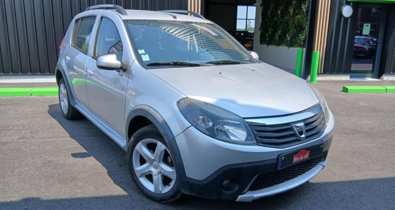 Dacia Sandero 1.5 dCi FAP - 90 E5 BERLINE Stepway GARA