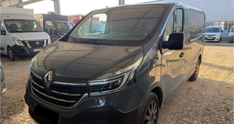 Renault Trafic 8000HT En lâÃ©tat 2.0 dci 120ch l1h1