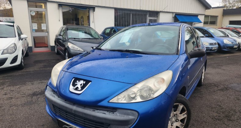 Peugeot 206 206  1L1 60CH ESSENCE STYLE