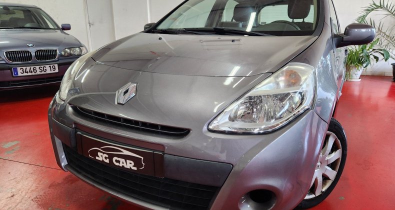Renault Clio III 1L2 16V 75CH 5 PORTES NAVIGATION/CLI