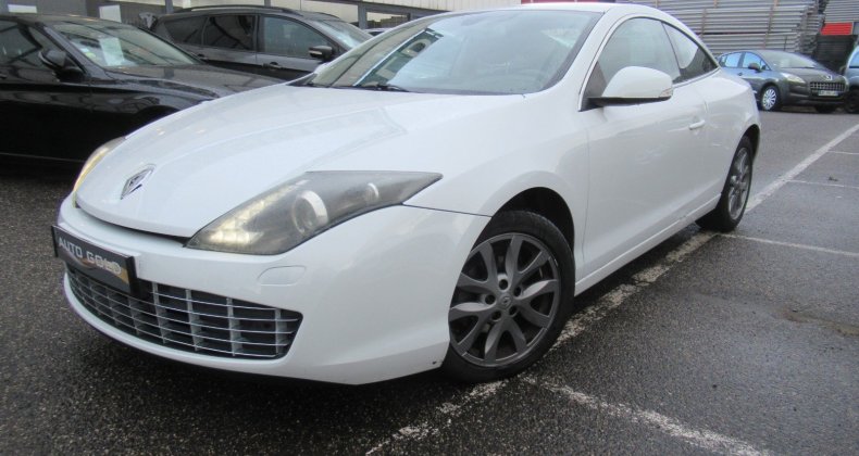 Renault Laguna Coupe 1.5 dCi 110 eco2 Intens EDC