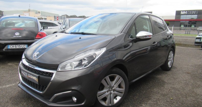 Peugeot 208 82 CV Allure
