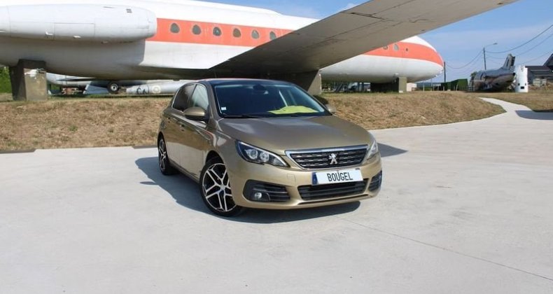 Peugeot 308 III 130 CV ESSENCE ALLURE EAT6 BOITE AUT