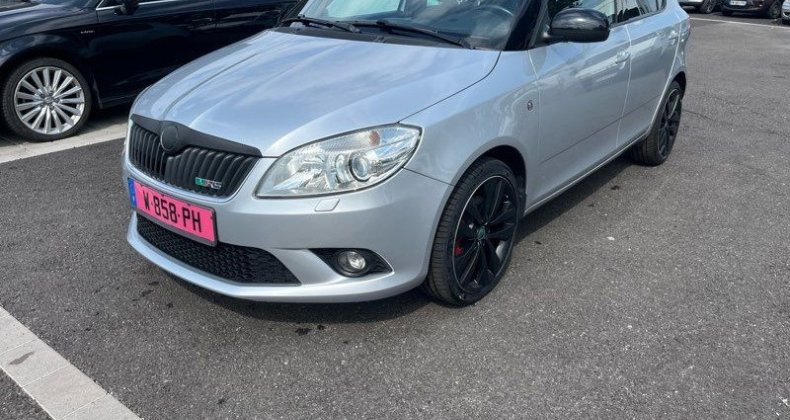 Skoda Fabia RS DSG 180cv