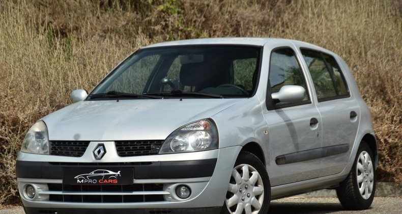 Renault Clio II Phase 3 1.2i 16V 75 ch Pack Authentiq