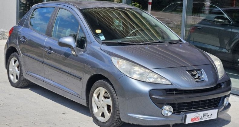 Peugeot 207 1.6 HDI90 STYLE 5P