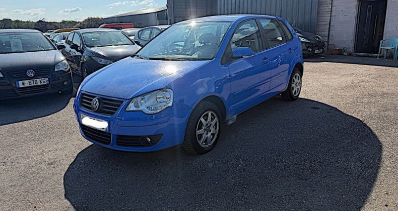 Volkswagen Polo 1.6 105CH CONFORT TIPTRONIC 5P