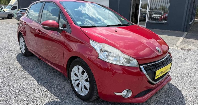 Peugeot 208 acess 1l6 hdi 90 chx