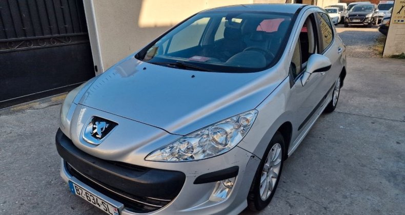 Peugeot 308 1.6 hdi 90ch payer en 4x sans frais