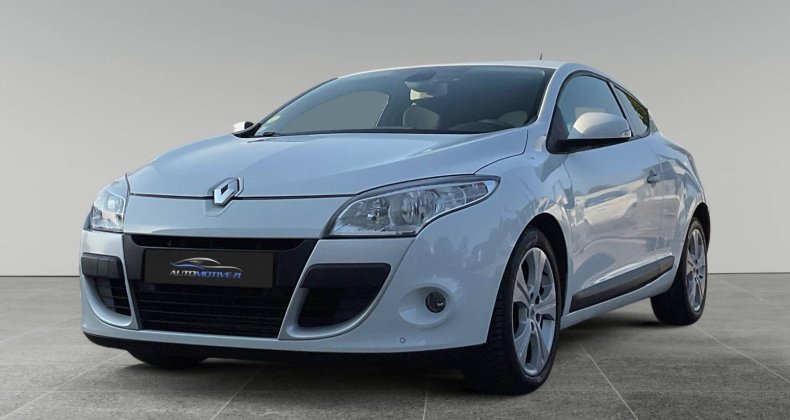 Renault Megane III (D95) 1.5 dCi 110ch FAP Dynamique ec