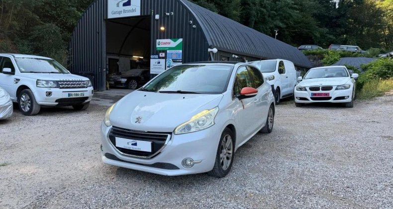 Peugeot 208 1.6 i 120cv Roland-Garos