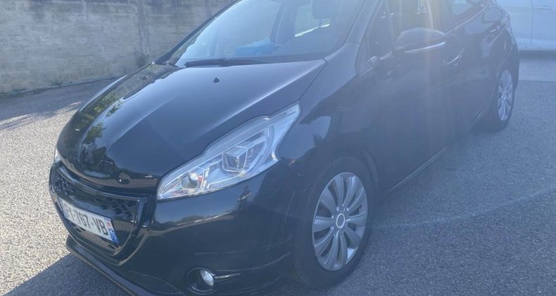 Peugeot 208 1.4 e-HDi FAP - BV MP5 BERLINE Active PH