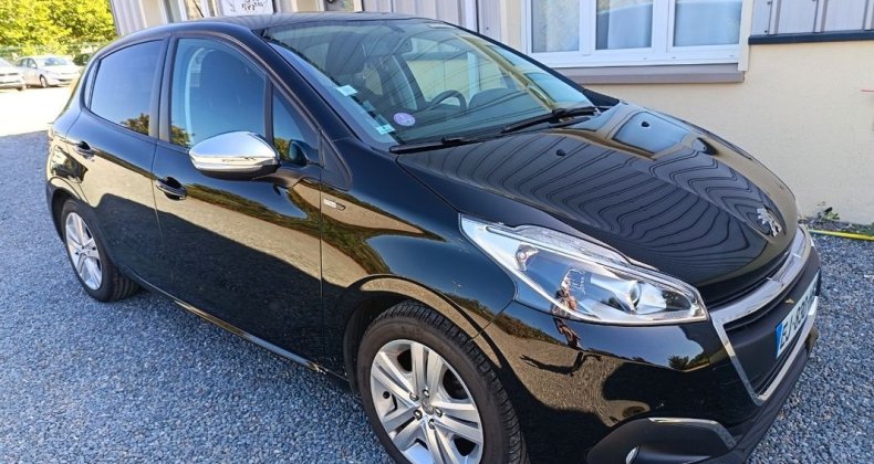 Peugeot 208 1.2 82cv STYLE