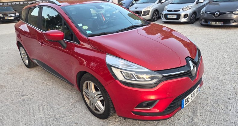 Renault Clio IV ESTATE Intens 1.5 DCi 110