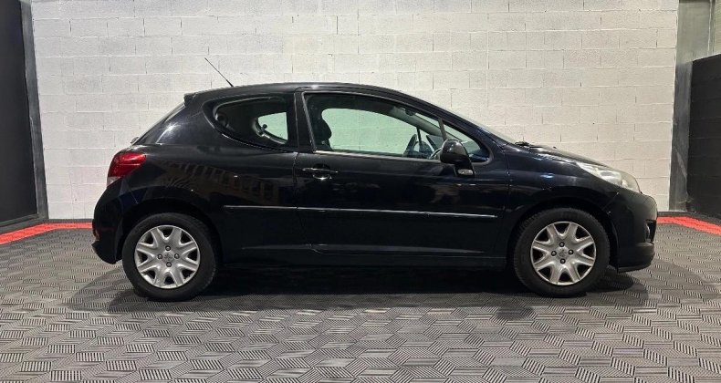 Peugeot 207 1.6 HDI 90 PREMIUM