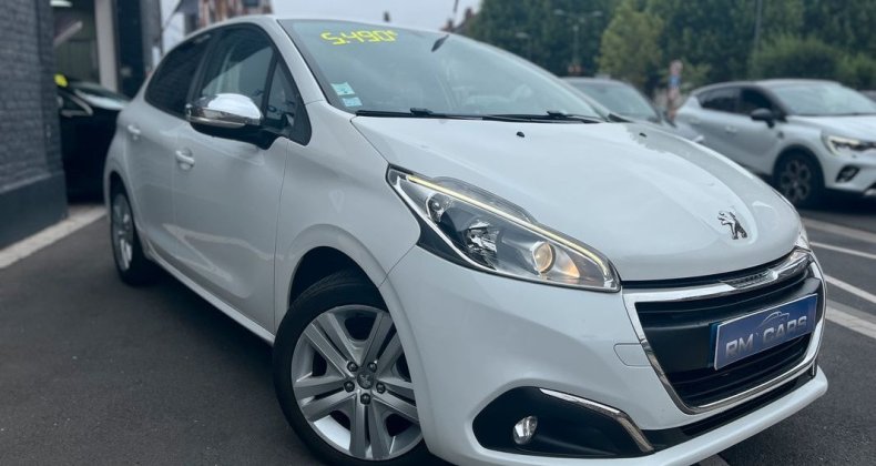 Peugeot 208 1.2 Essence 82 Ch Style