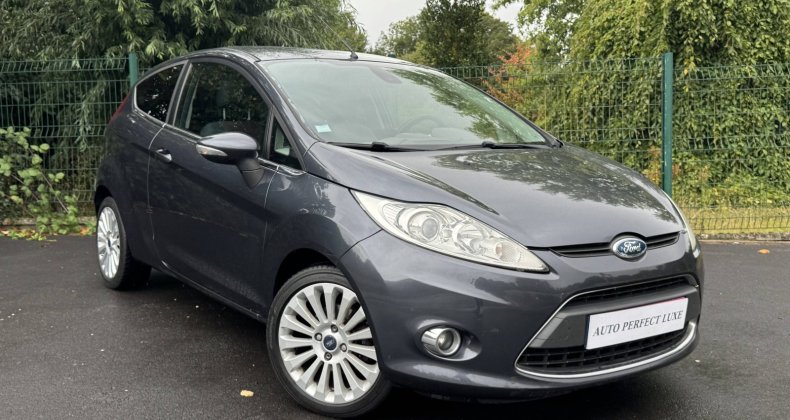 Ford Fiesta IV 1.4 TDCi 68ch Titanium 3p